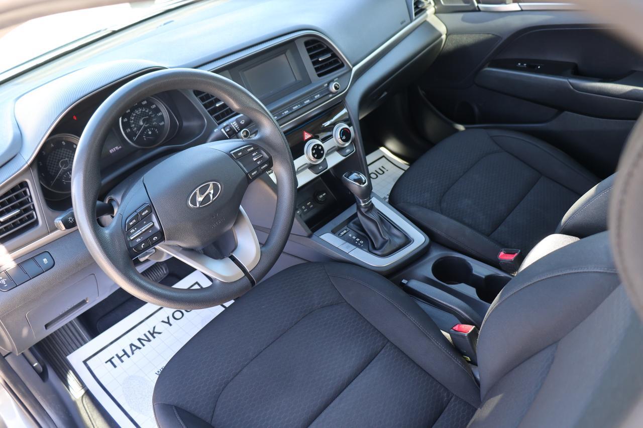 2019 HYUNDAI ELANTRA SE GRAY at G Motors