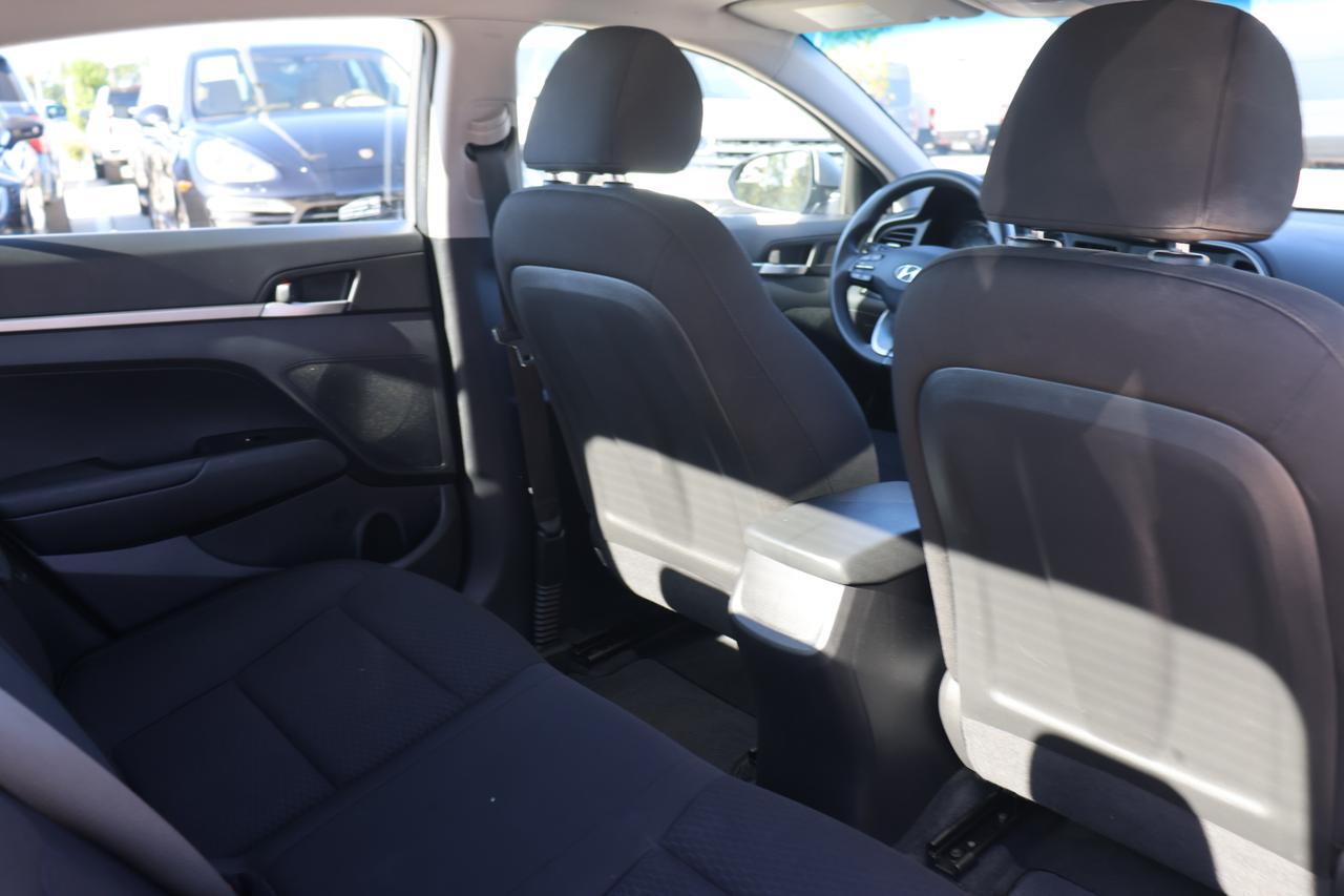 2019 HYUNDAI ELANTRA SE GRAY at G Motors