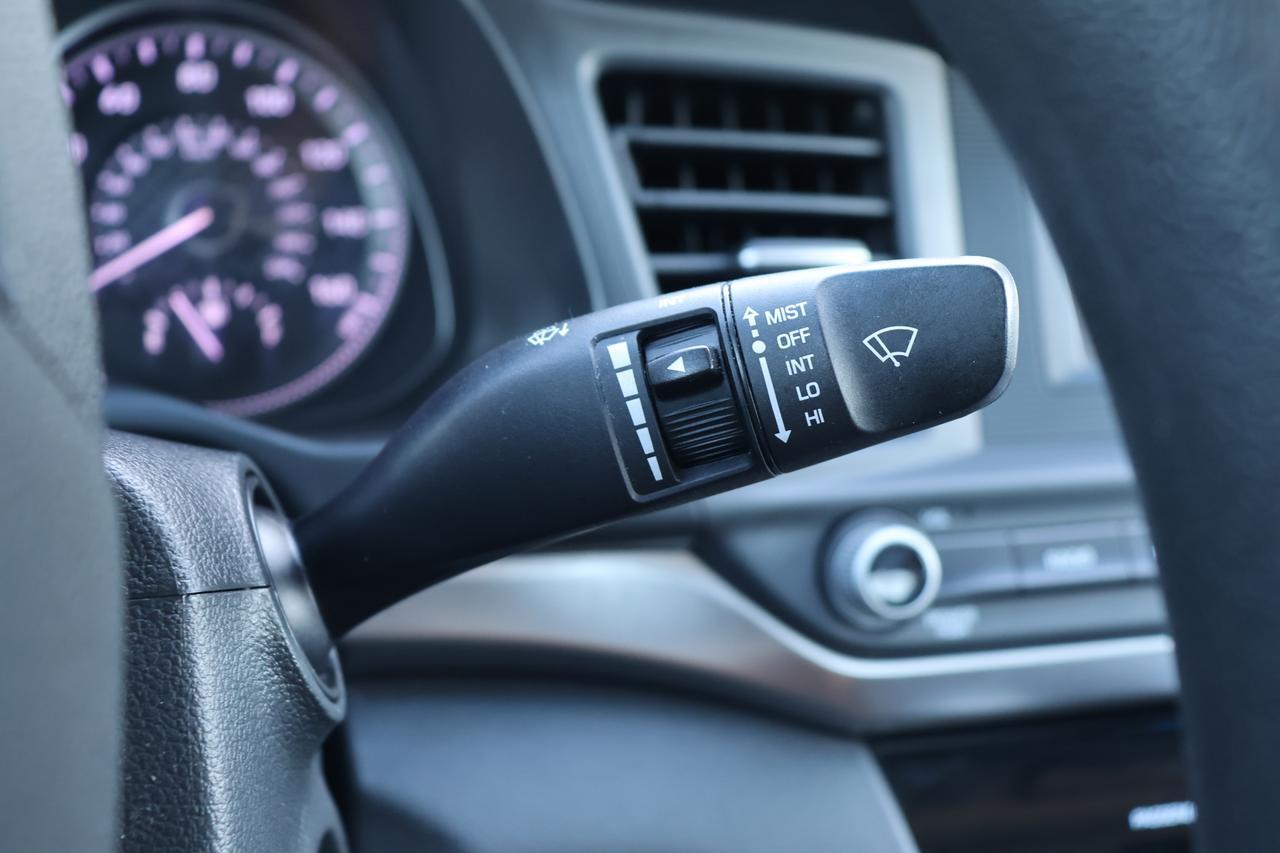 2019 HYUNDAI ELANTRA SE GRAY at G Motors