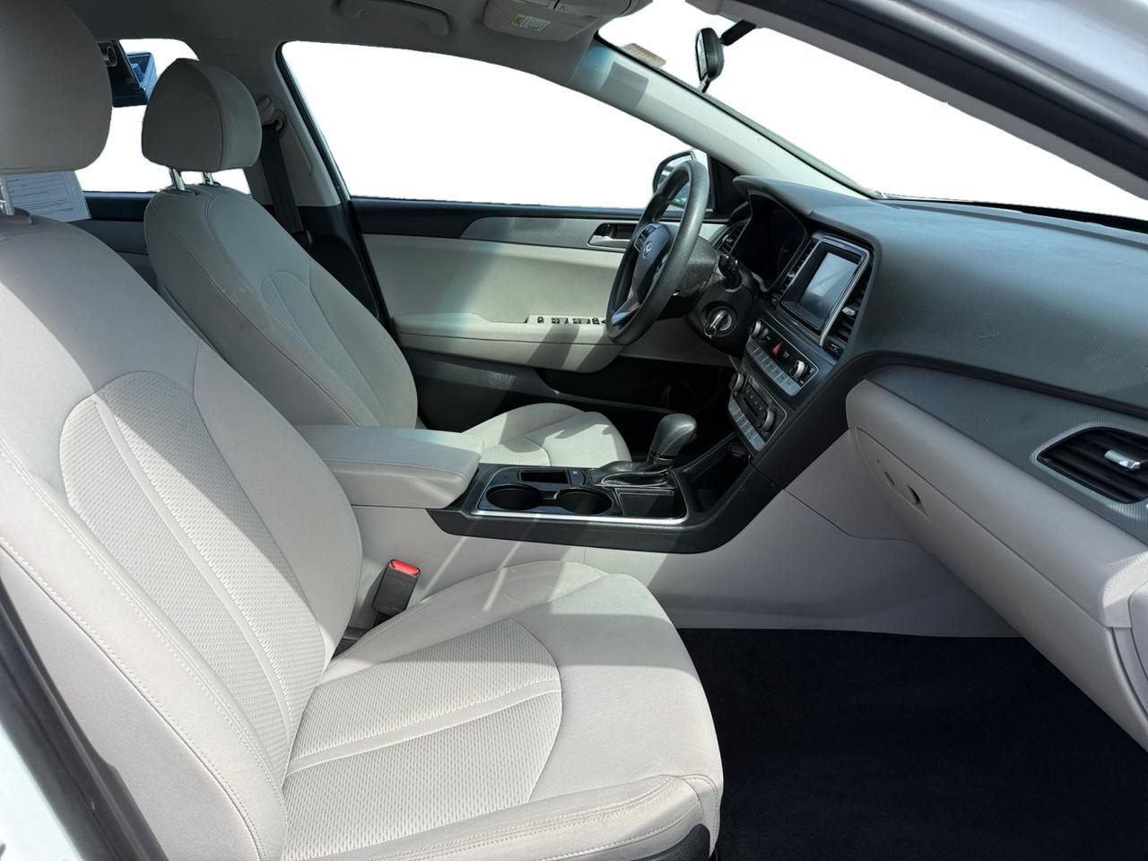 2019 HYUNDAI SONATA SE SE Kansas City MO