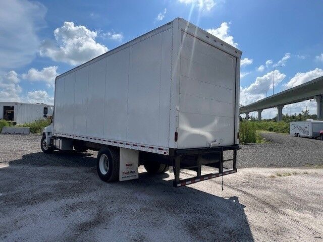 2019 Hino 268A 26' Dry Box Truck