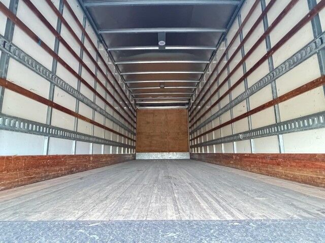 2019 Hino 268A 26' Dry Box Truck with 2,500 lbs. Lift Gate Miami FL