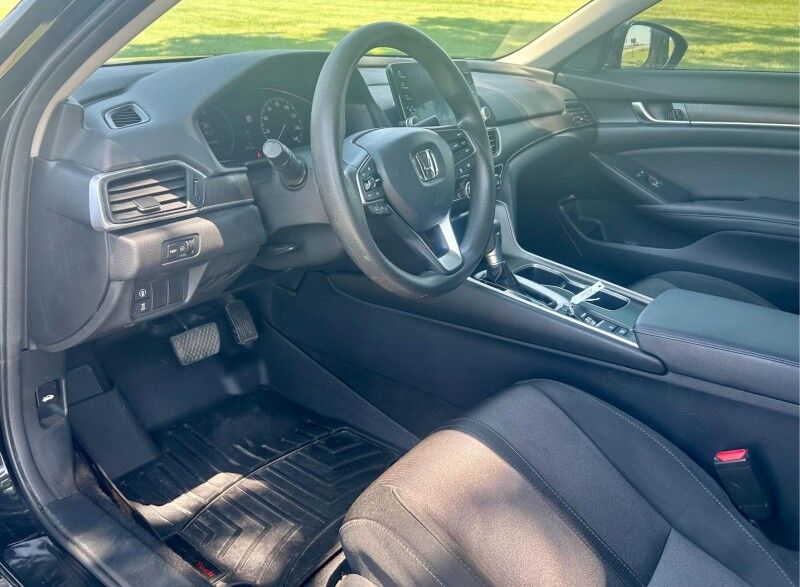 2019 Honda Accord Sedan EX 1.5T Harper KS