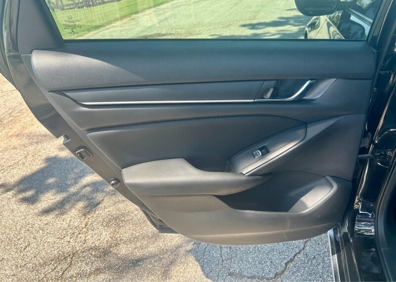 2019 Honda Accord Sedan EX 1.5T Harper KS