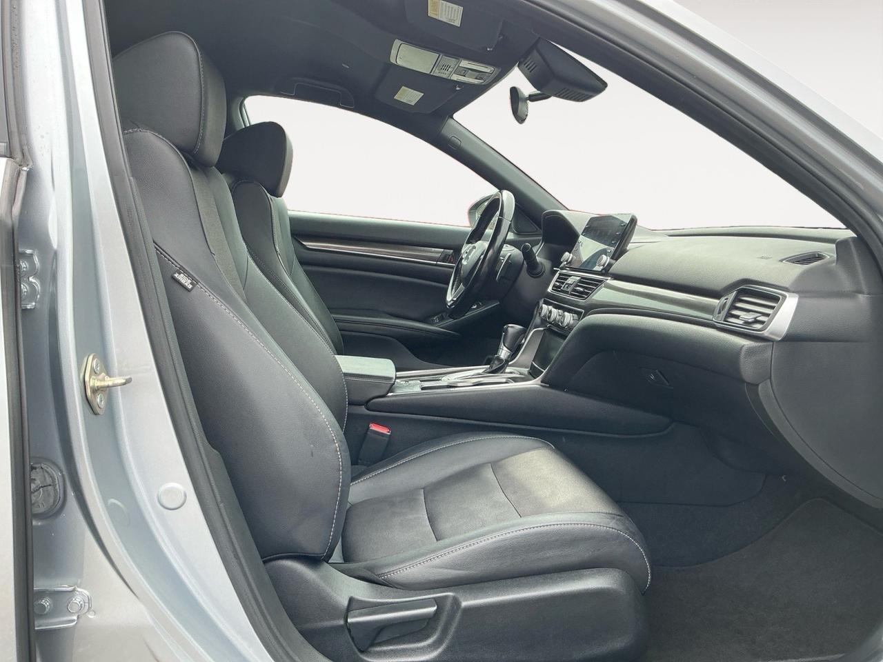 2019 Honda Accord Sedan Sport 1.5T, APPLE CARPLAY/ANDROID AUTO, BLUETOOTH, BACKUP CAMERA, POWER MIRRORS, TINTED GLASS, CLEAN CARFAX, GREAT GAS MILEAGE, COME AND TEST DRIVE TODAY! Norfolk VA