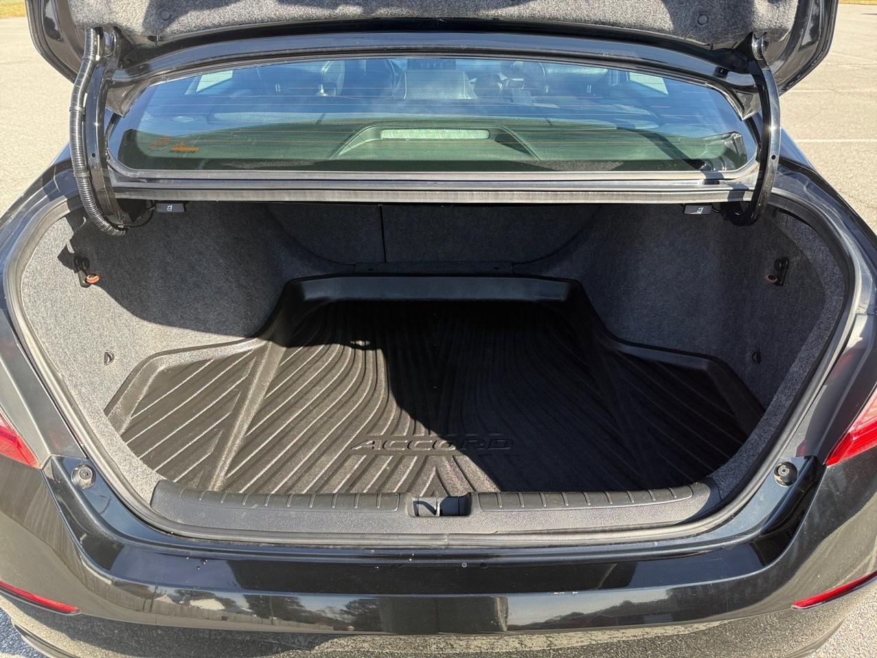 2019 Honda Accord Sedan Sport 1.5T, BLUETOOTH, BACKUP CAMERA, PARKING SENSORS, POWER MIRRORS, KEYLESS START, ALL WEATHER FLOOR MATS, USB PORT, AUX, CLEAN CARFAX! Norfolk VA