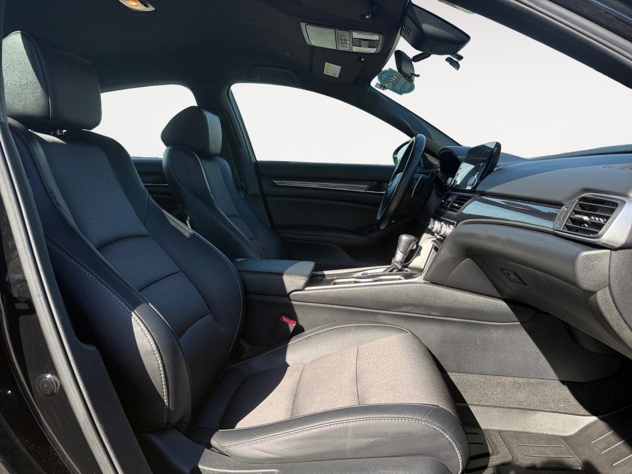 2019 Honda Accord Sedan Sport 1.5T, BLUETOOTH, KEYLESS START, ALL WEATHER FLOOR MATS, POWER MIRRORS, PADDLE SHIFTERS, BACKUP CAMERA, CLEAN CARFAX, COME AND TEST DRIVE THIS HONDA ACCORD TODAY! Norfolk VA