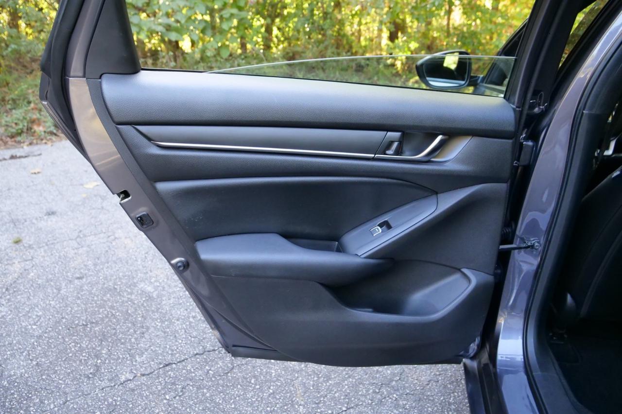 2019 Honda Accord Sedan Sport / CarPlay / Sport Mode! Lincolnton NC