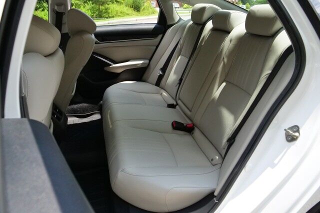 2019 Honda Accord Sedan Touring 2.0T / Heated & Cooled Seats / Sunroof! High Point NC