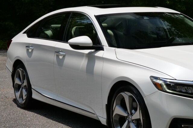 2019 Honda Accord Sedan Touring 2.0T / Heated & Cooled Seats / Sunroof! High Point NC
