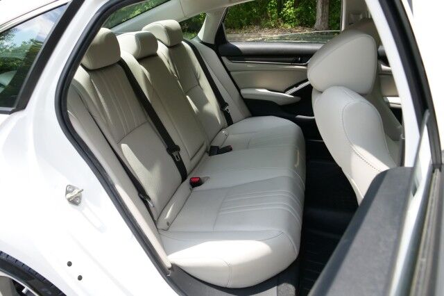 2019 Honda Accord Sedan Touring 2.0T / Heated & Cooled Seats / Sunroof! High Point NC