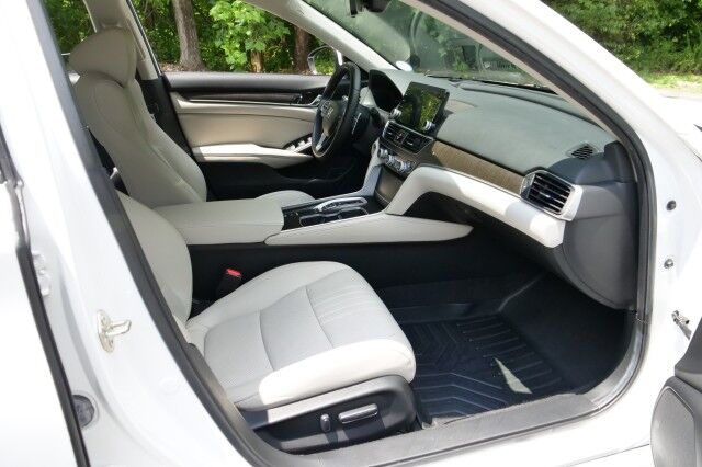 2019 Honda Accord Sedan Touring 2.0T / Heated & Cooled Seats / Sunroof! High Point NC