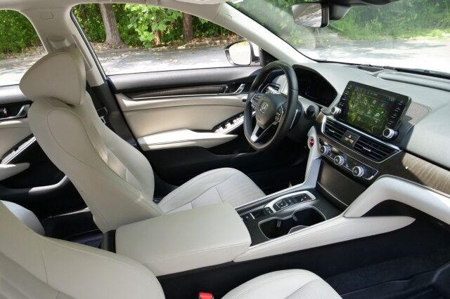 2019 Honda Accord Sedan Touring 2.0T / Heated & Cooled Seats / Sunroof! High Point NC
