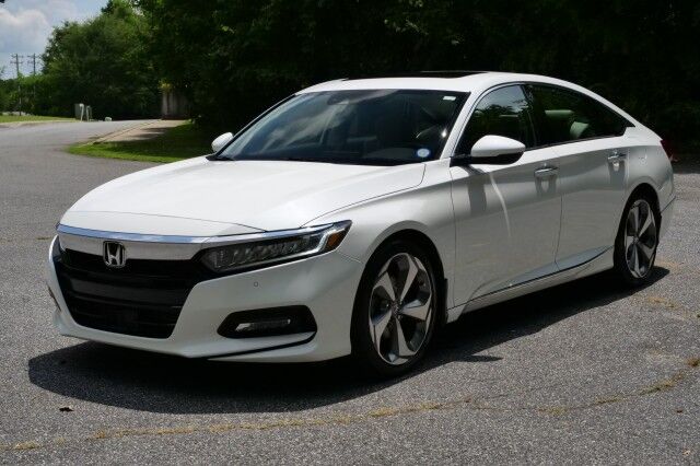2019 Honda Accord Sedan Touring 2.0T / Heated & Cooled Seats / Sunroof! High Point NC
