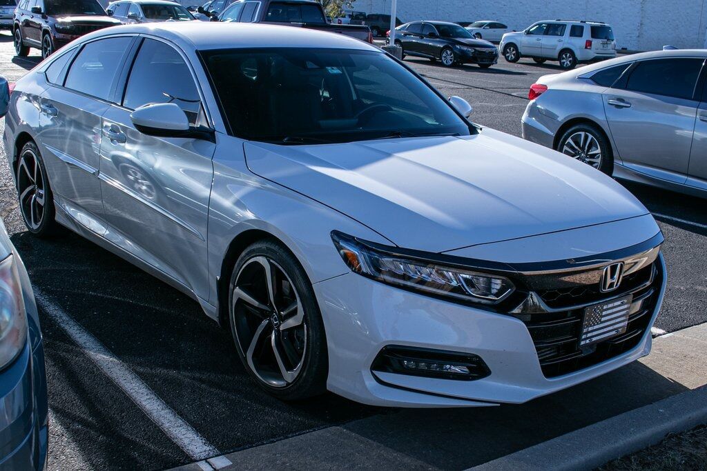 2019 Honda Accord Sport photo 3
