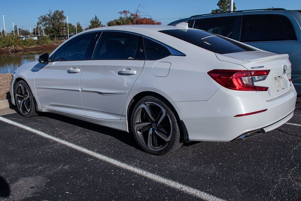 2019 Honda Accord Sport photo 4