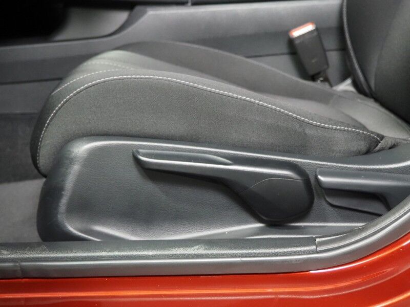 2019 Honda Civic Sedan LX *ADAPTIVE CRUISE, LANE KEEP ASSIST, FORWARD COLLISION ALERT, BACKUP-CAMERA, COLOR DISPLAY, MULTI-FUNCTION STEERING WHEEL, AUTO CLIMATE CONTROL, BLUETOOTH PHONE & AUDIO Round Rock TX