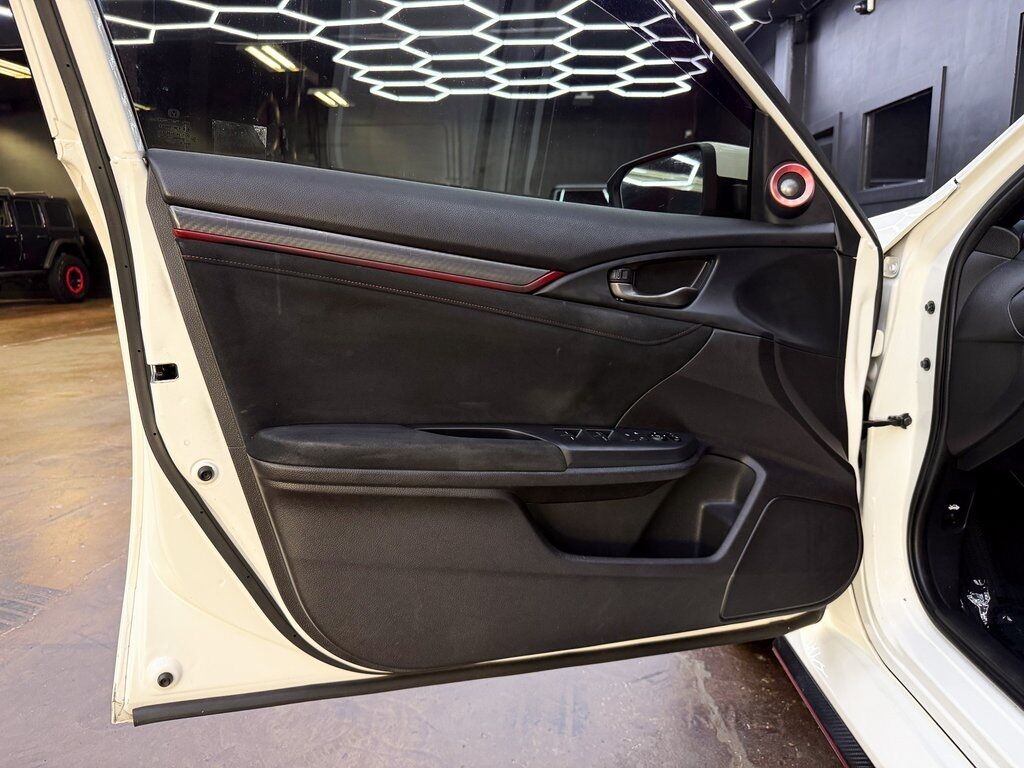 2019 Honda Civic Type R Touring photo 12