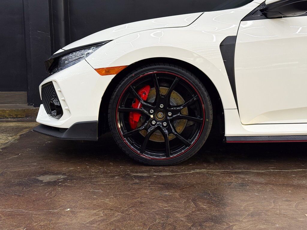 2019 Honda Civic Type R Touring photo 4
