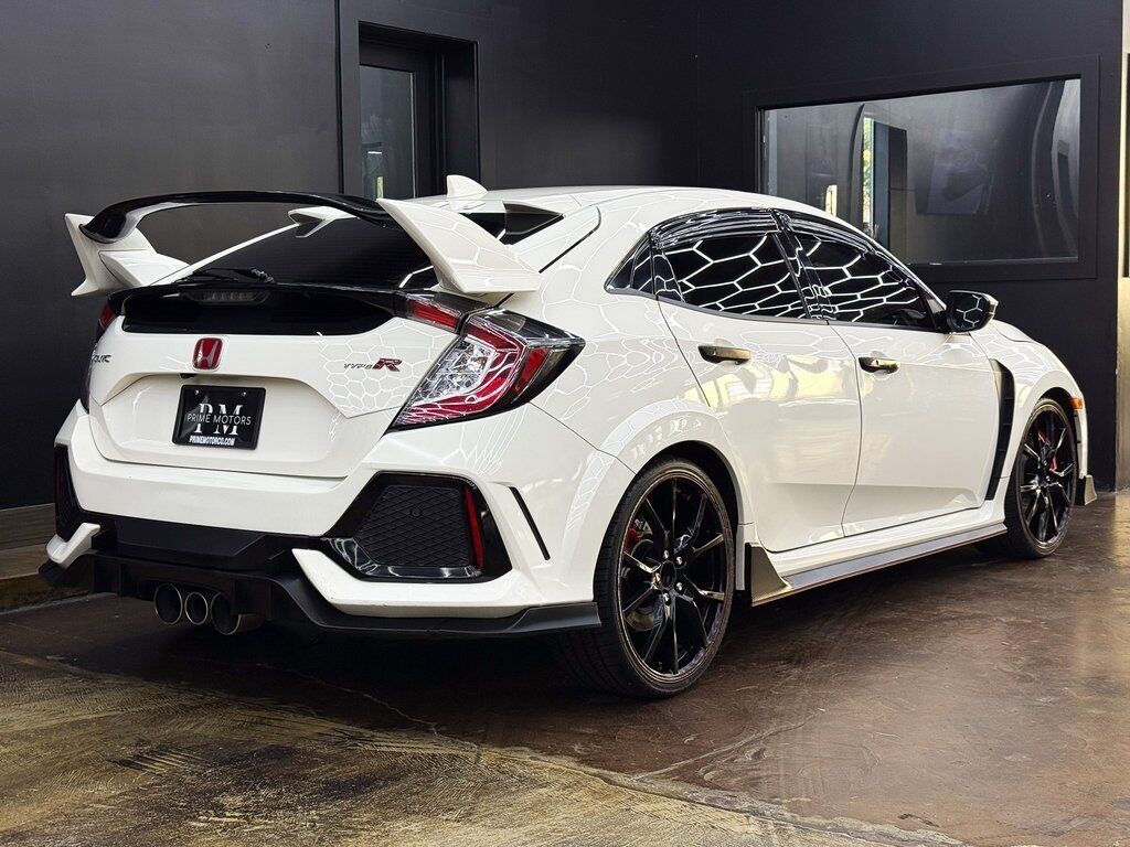 2019 Honda Civic Type R Touring photo 9