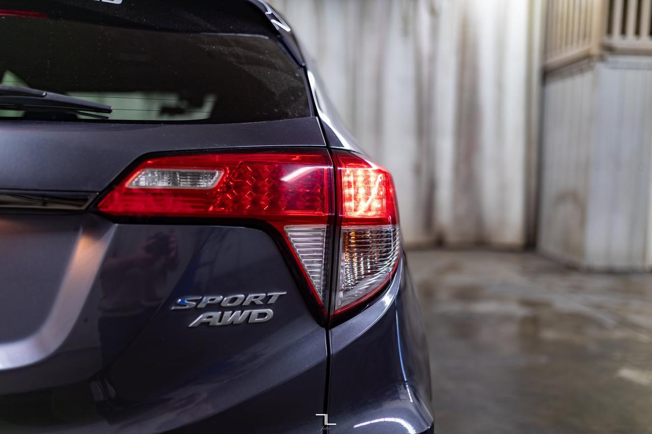 2019 Honda HR-V AWD Sport Roof BCam Red Deer AB