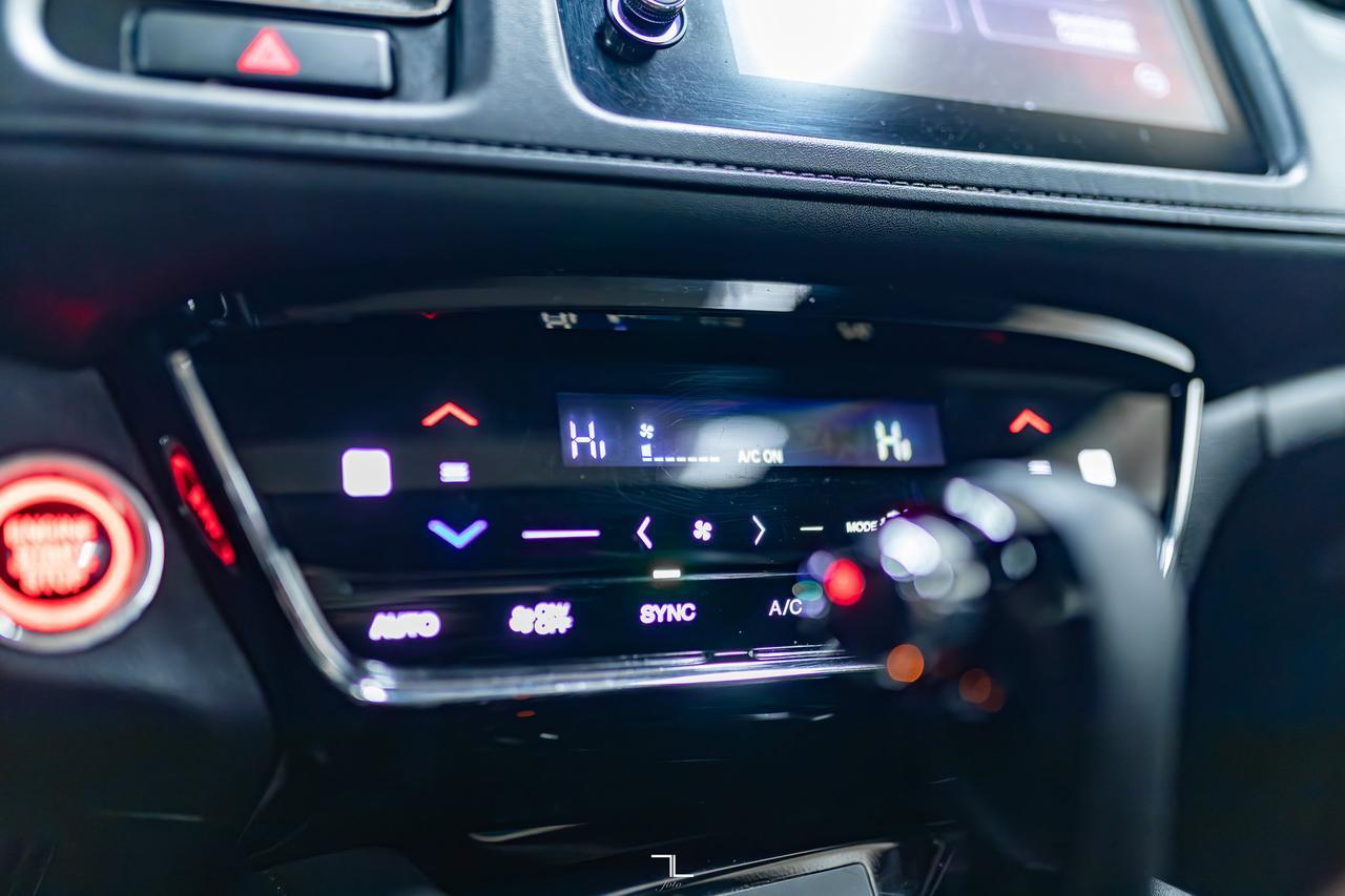 2019 Honda HR-V AWD Sport Roof BCam Red Deer AB