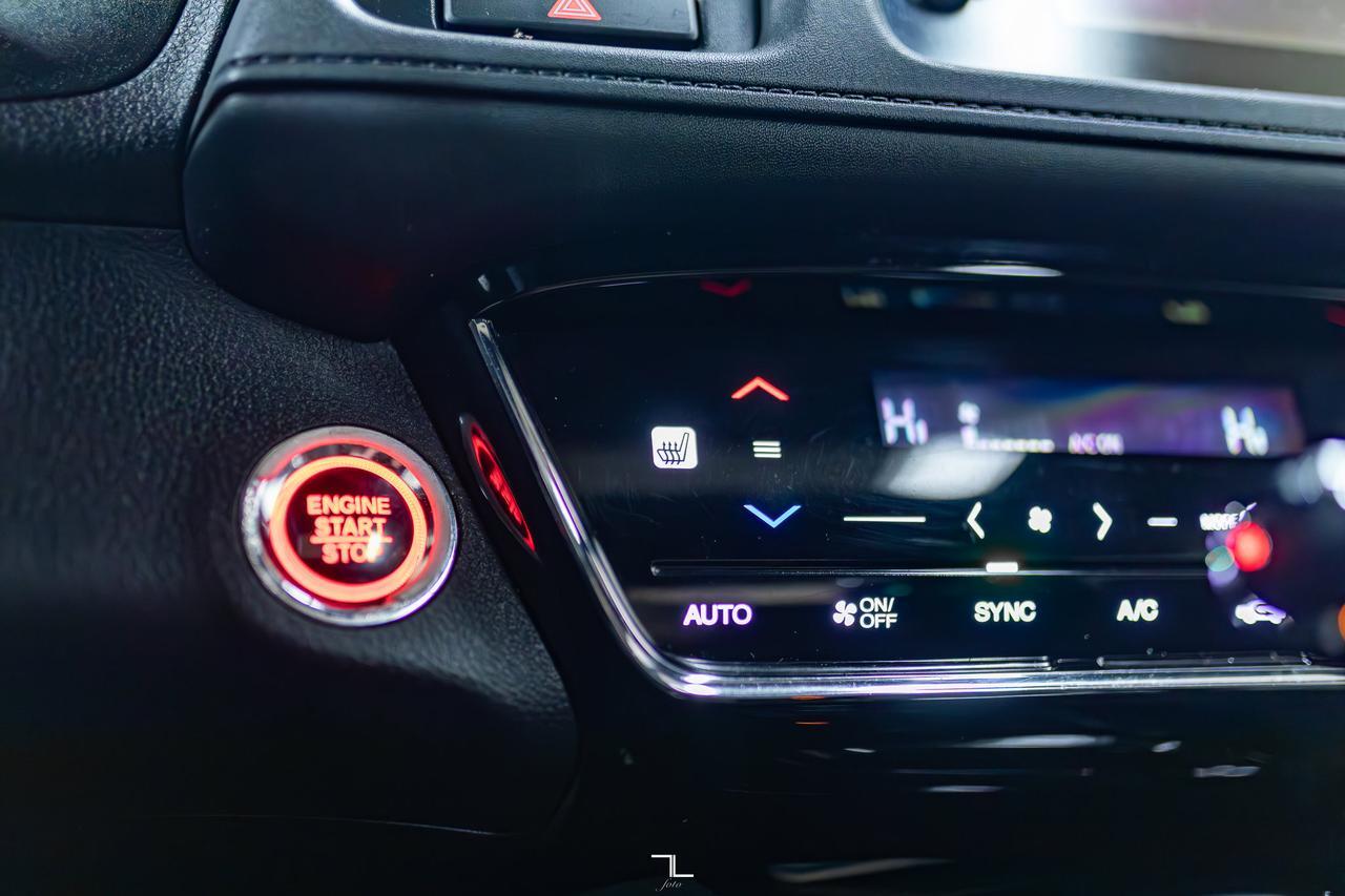 2019 Honda HR-V AWD Sport Roof BCam Red Deer AB