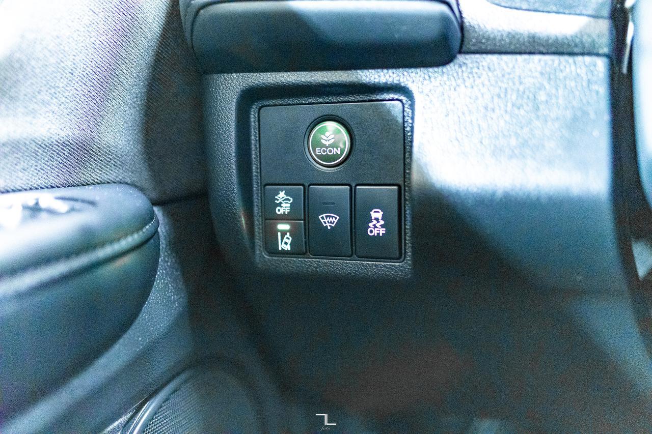 2019 Honda HR-V FWD LX BCam Heated Seats Red Deer AB