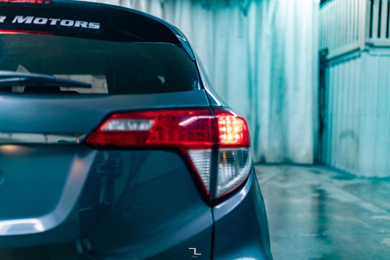 2019 Honda HR-V FWD LX BCam Heated Seats Red Deer AB