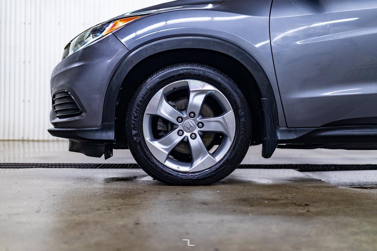 2019 Honda HR-V FWD LX BCam Heated Seats Red Deer AB