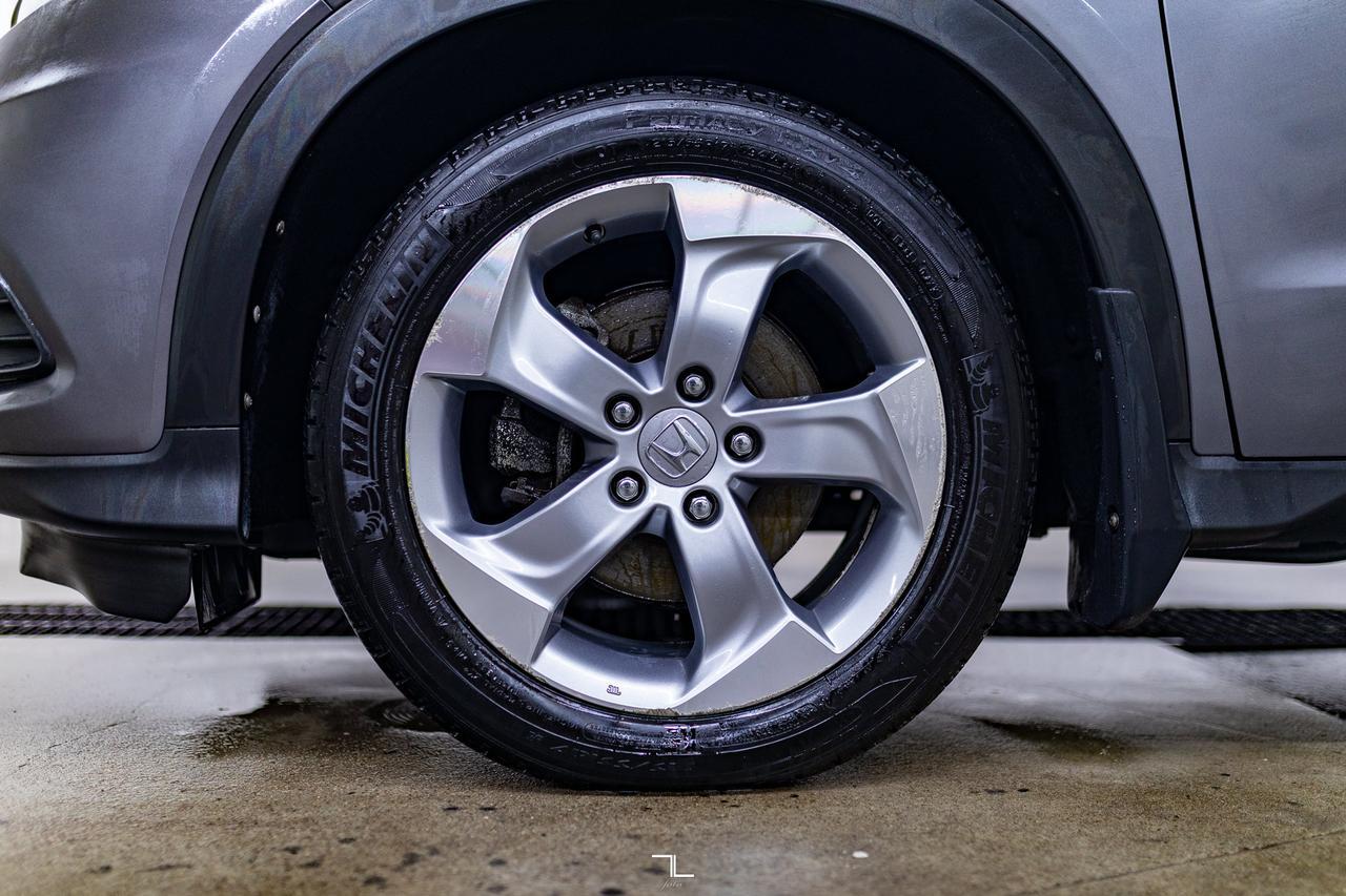 2019 Honda HR-V FWD LX BCam Heated Seats Red Deer AB
