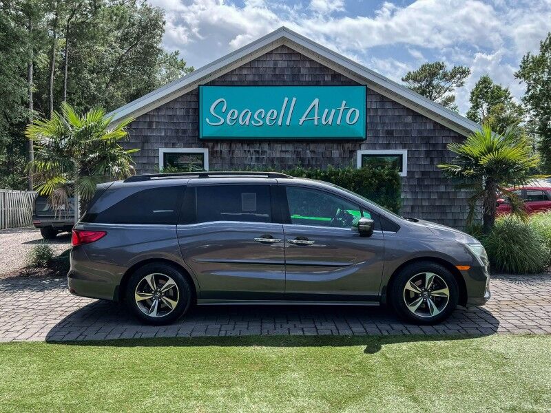 2019 Honda Odyssey Touring's photo