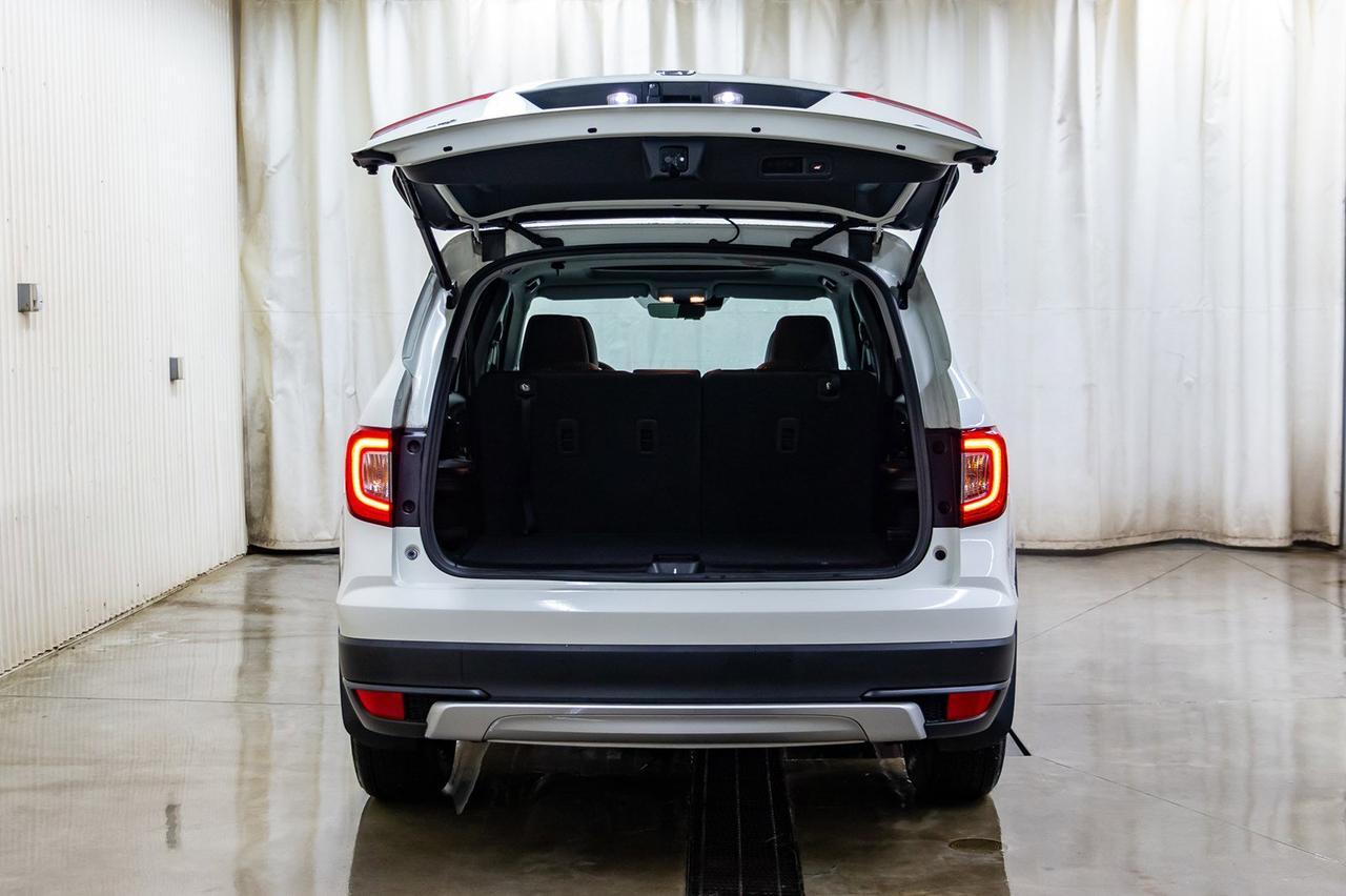 2019 Honda Pilot AWD EX-L 8 Passenger Leather Roof Nav Red Deer AB