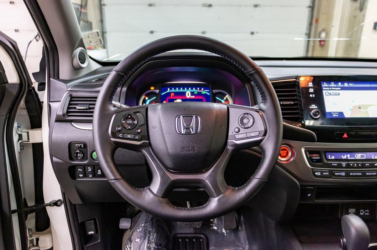 2019 Honda Pilot AWD EX-L 8 Passenger Leather Roof Nav Red Deer AB