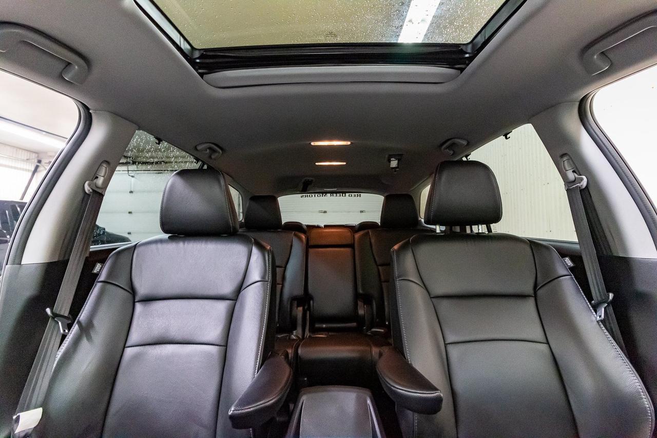 2019 Honda Pilot AWD EX-L 8 Passenger Leather Roof Nav Red Deer AB