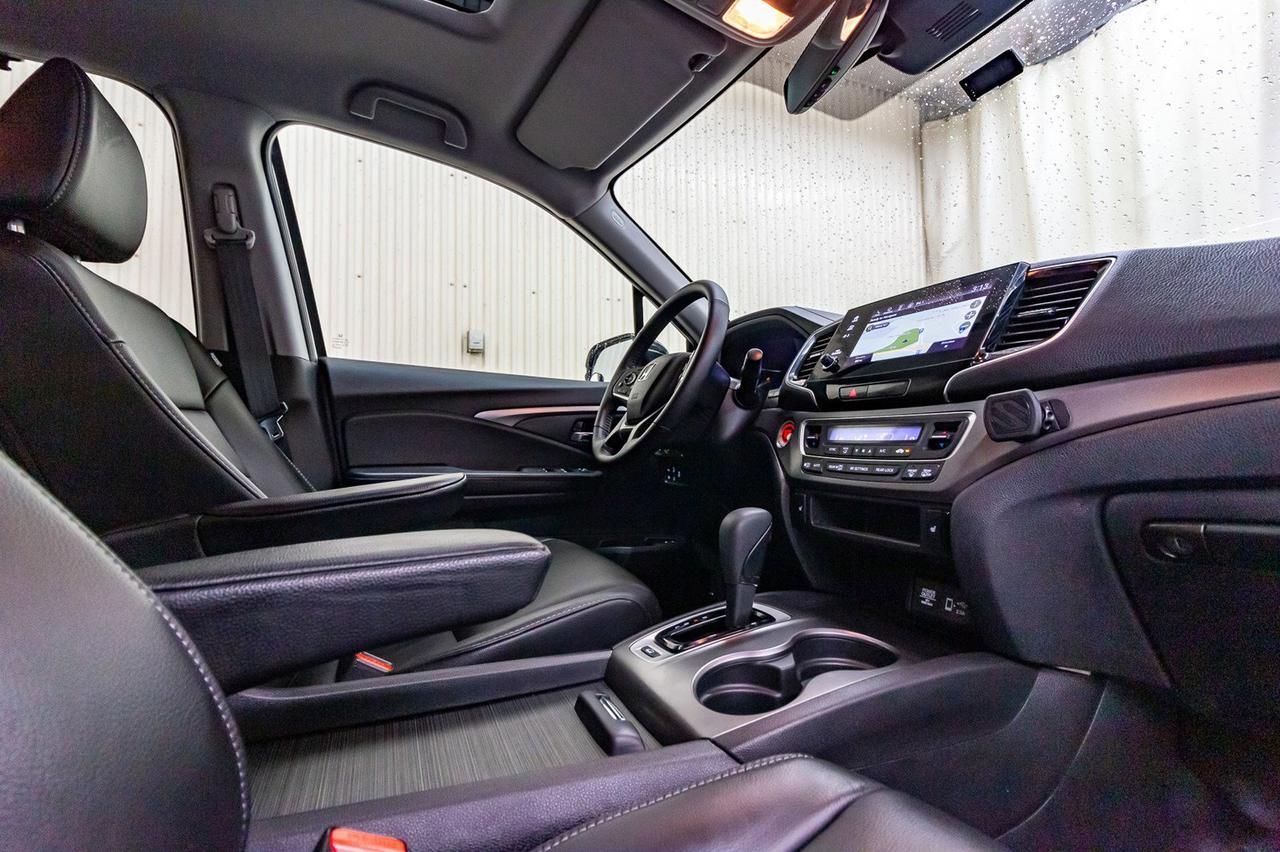 2019 Honda Pilot AWD EX-L 8 Passenger Leather Roof Nav Red Deer AB