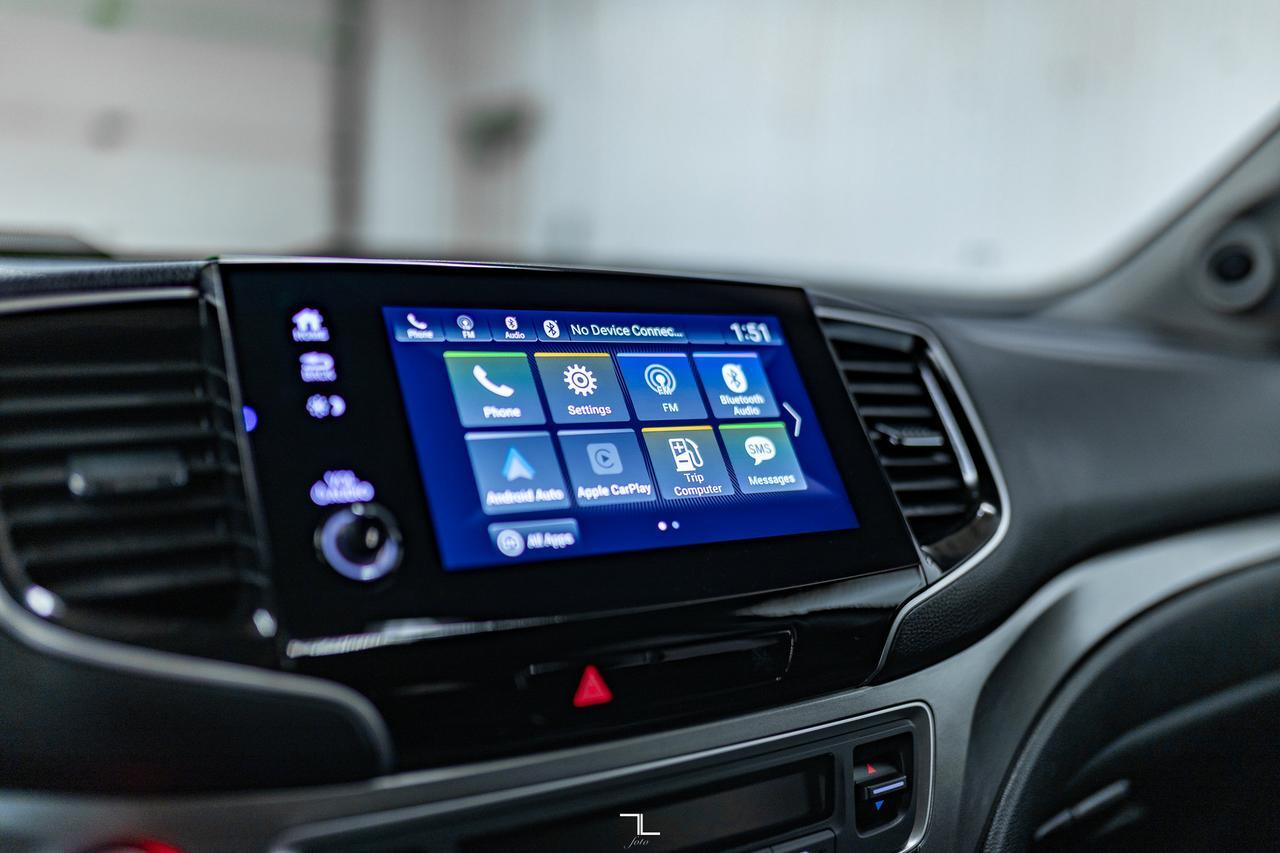 2019 Honda Pilot AWD EX Roof BCam 3rd Row Red Deer AB