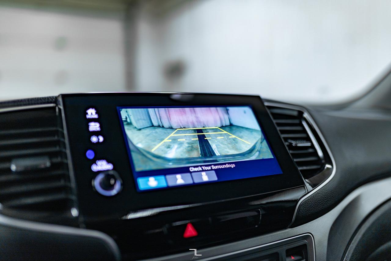 2019 Honda Pilot AWD EX Roof BCam 3rd Row Red Deer AB