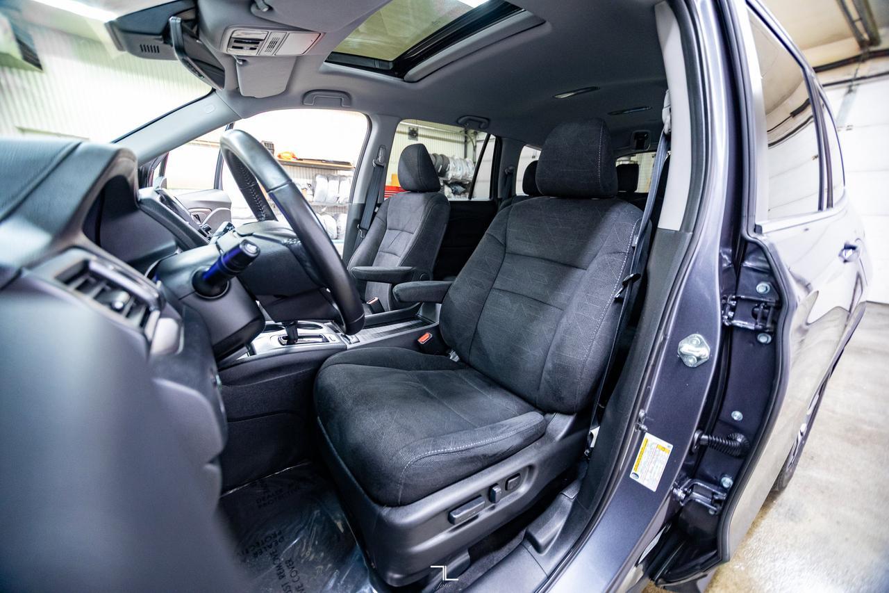 2019 Honda Pilot AWD EX Roof BCam 3rd Row Red Deer AB