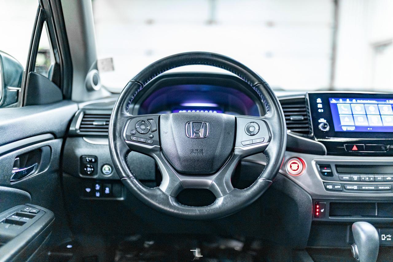 2019 Honda Pilot AWD EX Roof BCam 3rd Row Red Deer AB