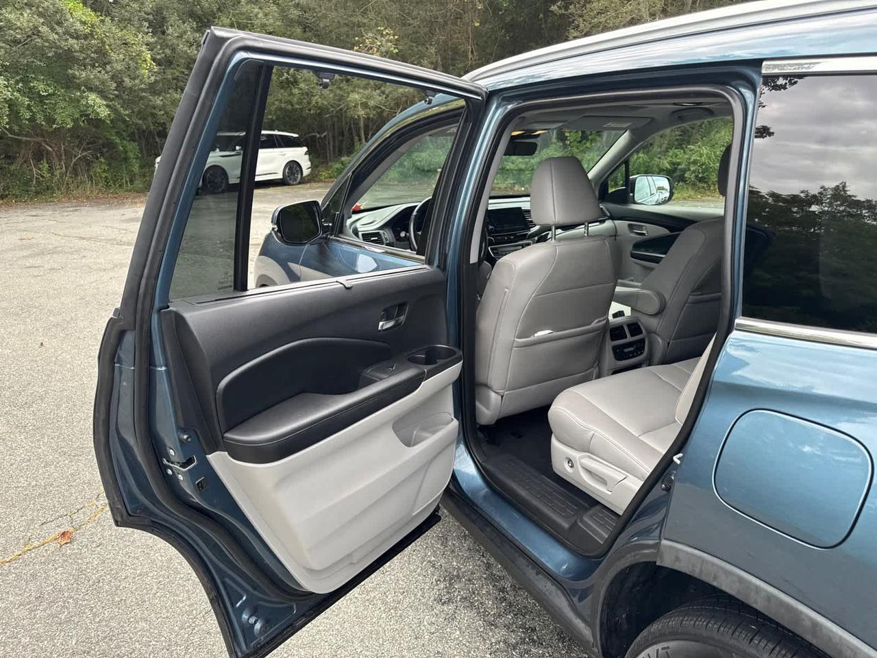 2019 Honda Pilot Touring 8-Passenger Dartmouth MA