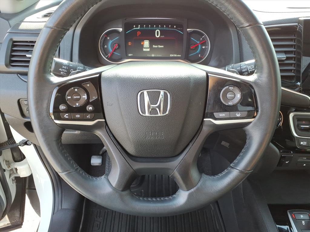 2019 Honda Pilot Touring w/Rear Captain&apos;s Chairs Roanoke VA