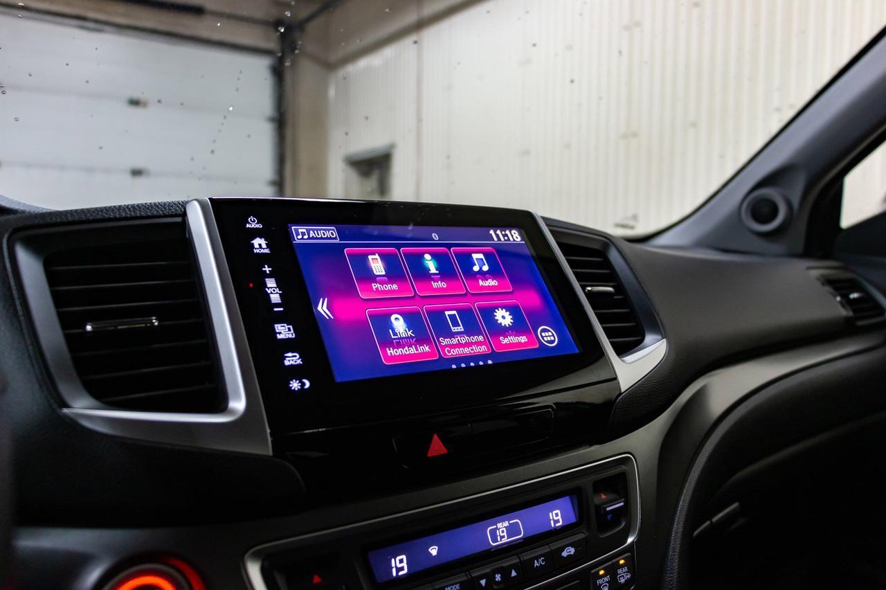 2019 Honda Ridgeline 4x4 Crew Cab Sport Roof BCam Red Deer AB