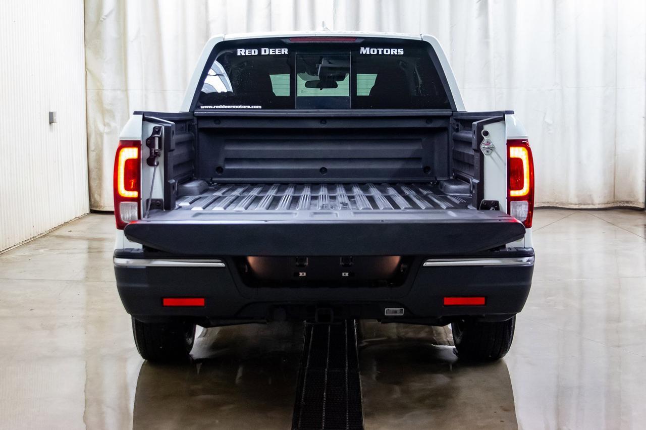 2019 Honda Ridgeline 4x4 Crew Cab Sport Roof BCam Red Deer AB