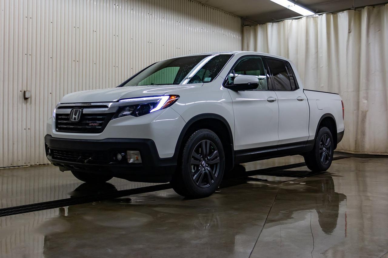 2019 Honda Ridgeline 4x4 Crew Cab Sport Roof BCam Red Deer AB