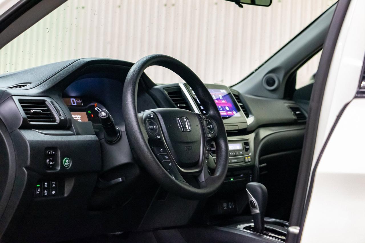 2019 Honda Ridgeline 4x4 Crew Cab Sport Roof BCam Red Deer AB