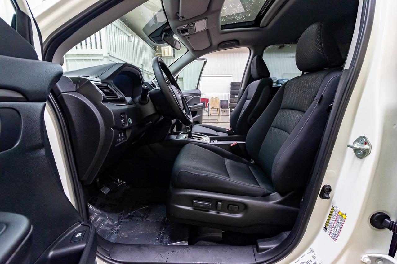 2019 Honda Ridgeline 4x4 Crew Cab Sport Roof BCam Red Deer AB