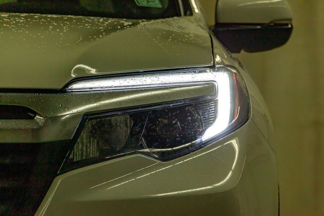 2019 Honda Ridgeline 4x4 Crew Cab Sport Roof BCam Red Deer AB