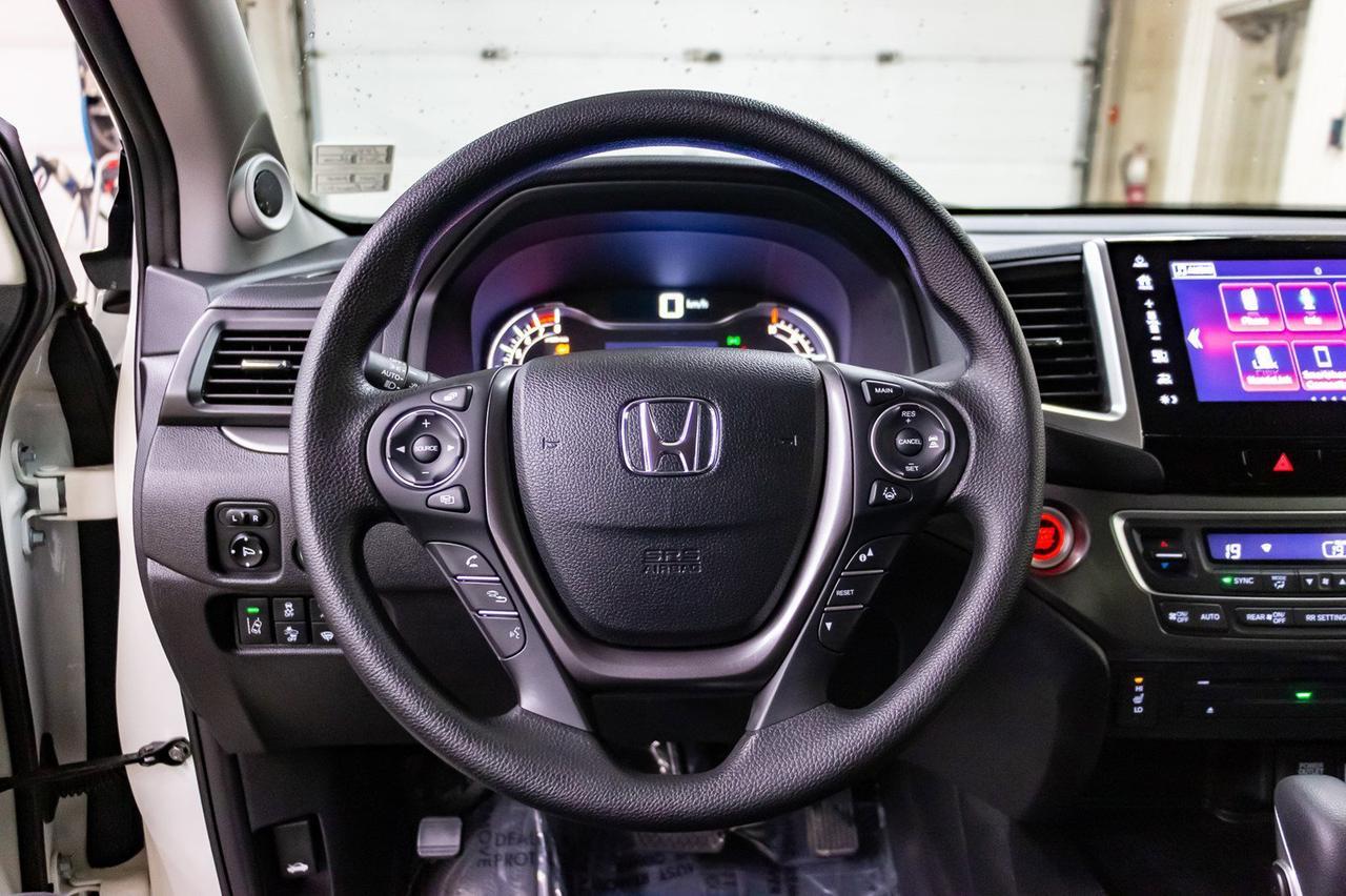 2019 Honda Ridgeline 4x4 Crew Cab Sport Roof BCam Red Deer AB