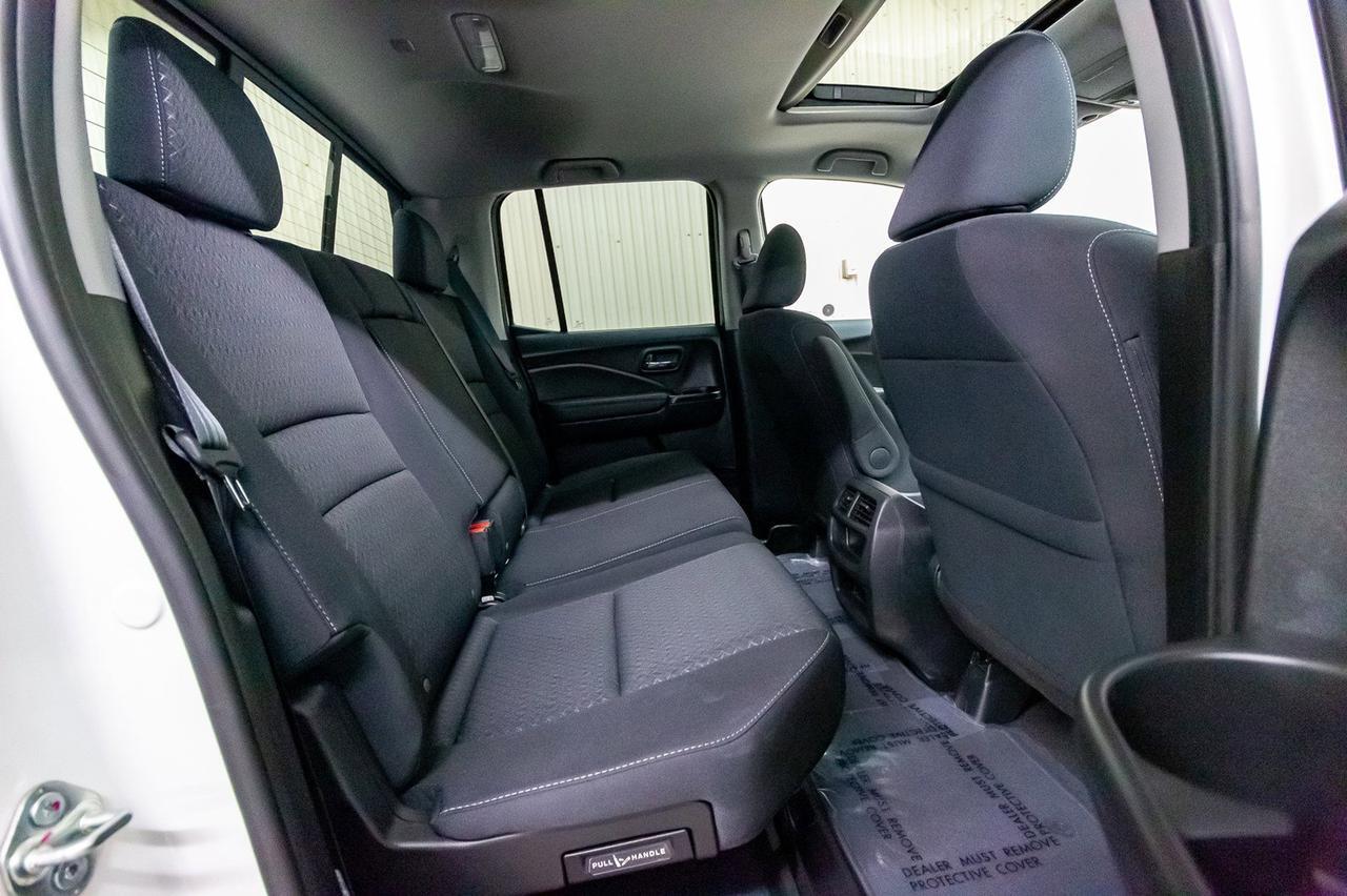 2019 Honda Ridgeline 4x4 Crew Cab Sport Roof BCam Red Deer AB